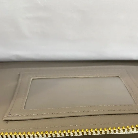 NWT BETSEY JOHNSON Floral Wallet with Pink Flowers - Picture 5 of 8